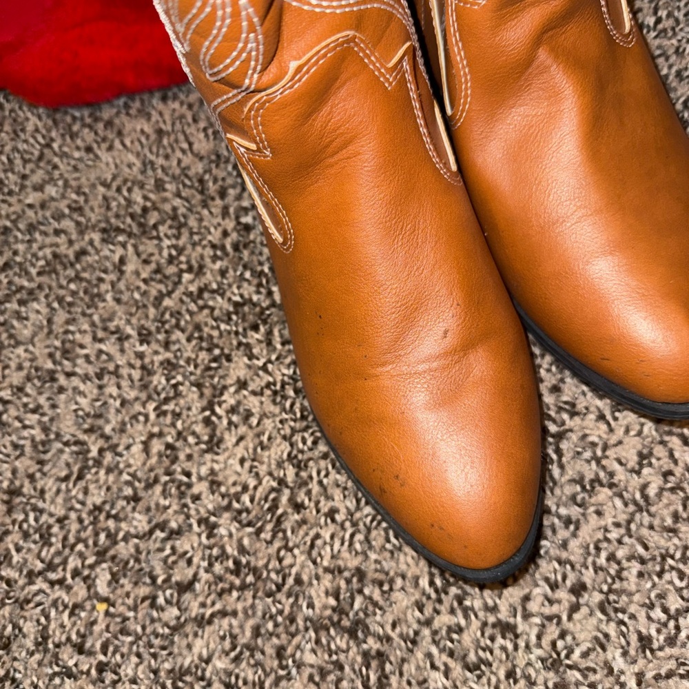 Brown Western Embroidered Boots - Picture 6 of 7